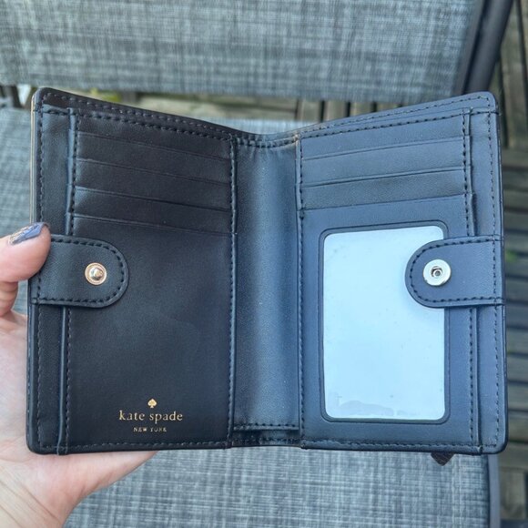 Kate Spade Bay Street Stacy Black Pebbled Leather Bi-Fold Compact Wallet - Picture 6 of 8